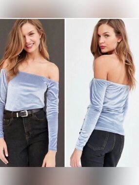 Silence + Noise Blue Velvet Off Shoulder Long Sleeve Top M
